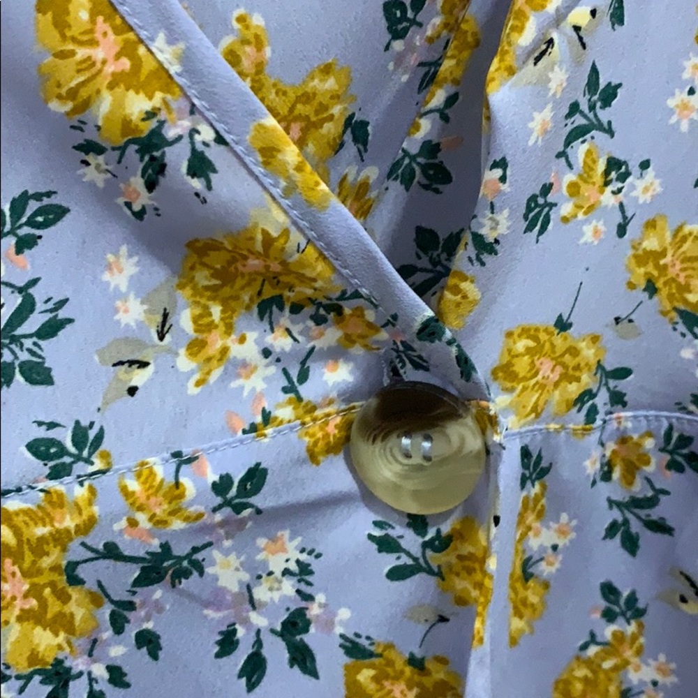 Size Large, Wednesday’sGirl Floral Wrap Blouse - Picture 2 of 5